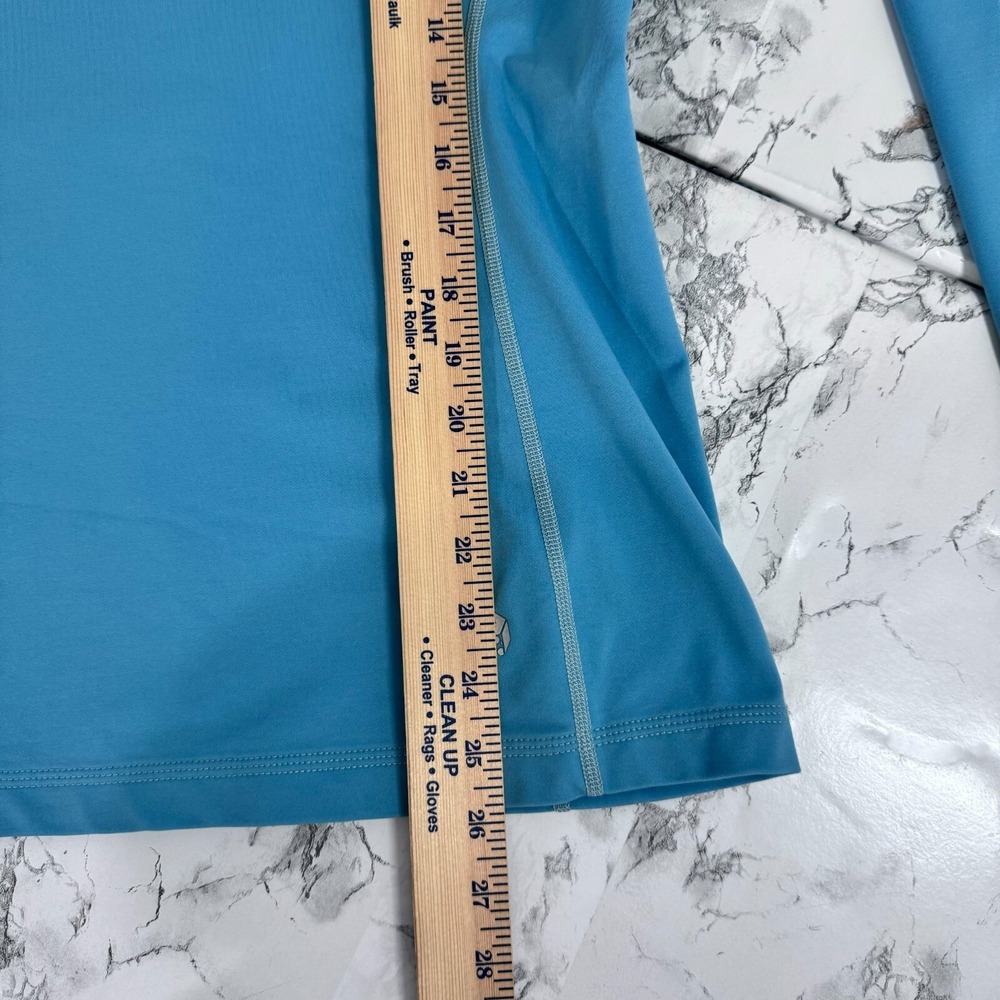 Mountain Hardwear Long Sleeve Tech Tee in Light Blue - Picture 6 of 9